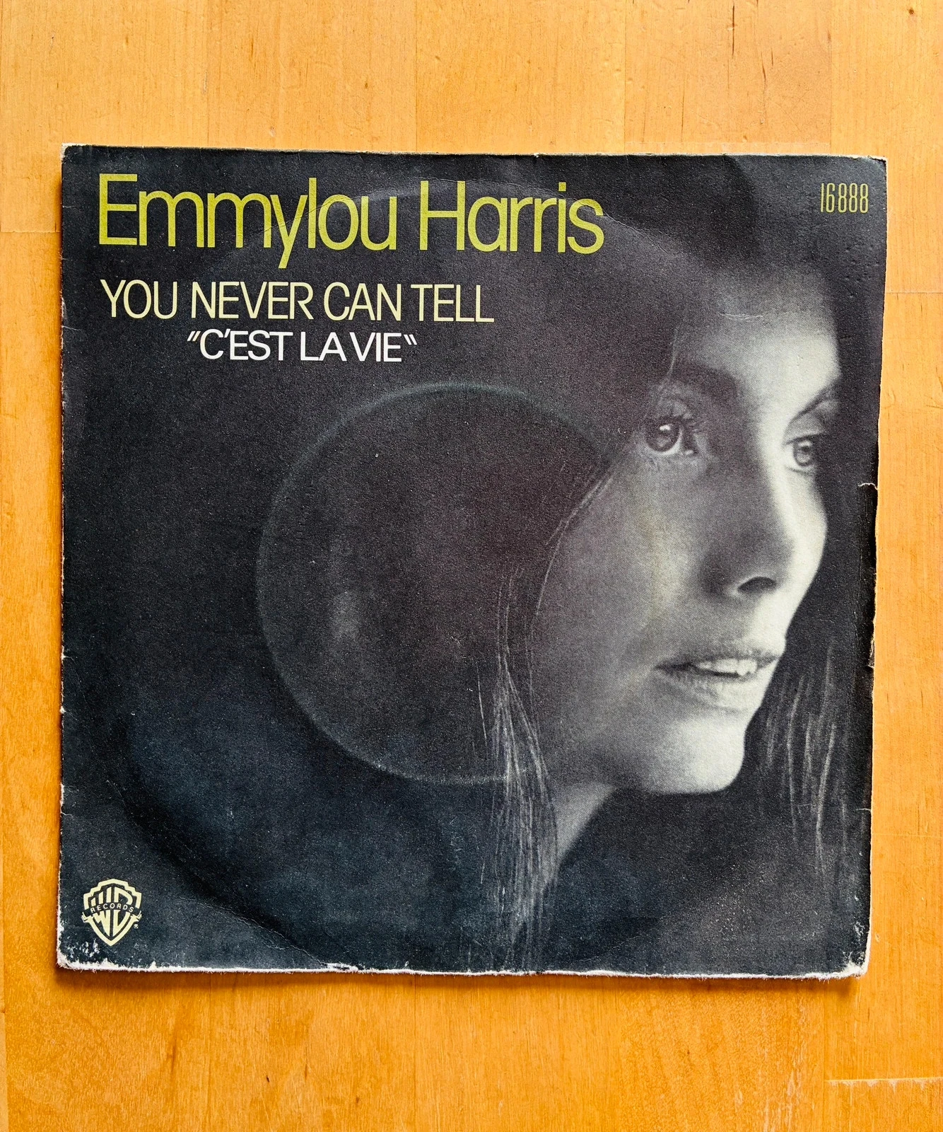 Disque vinyle 45T Emmilou Harris You never can tell.